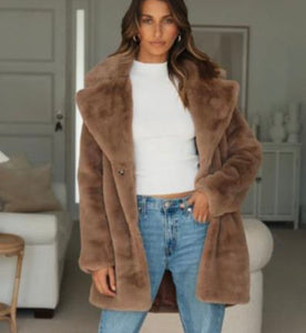 Fax fur coat mocha